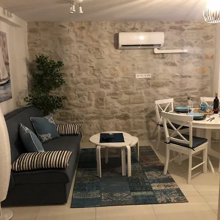 Stonehouse By The Sea Star Holiday home *
